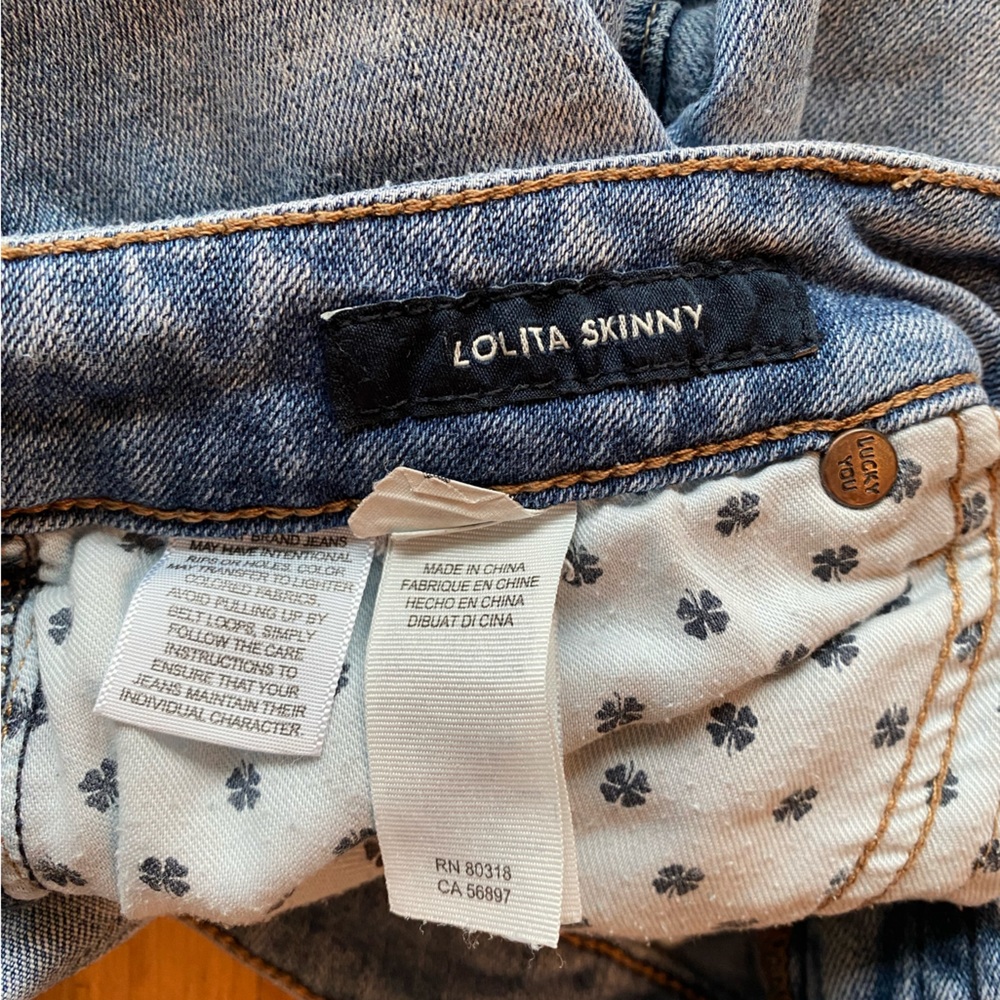 Women’s Lucky Brand Light Denim Jeans - Picture 7 of 8